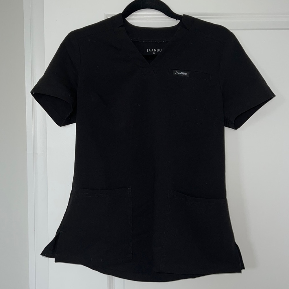 JAANUU Women's Relaxed 3-Pocket Top Black size small